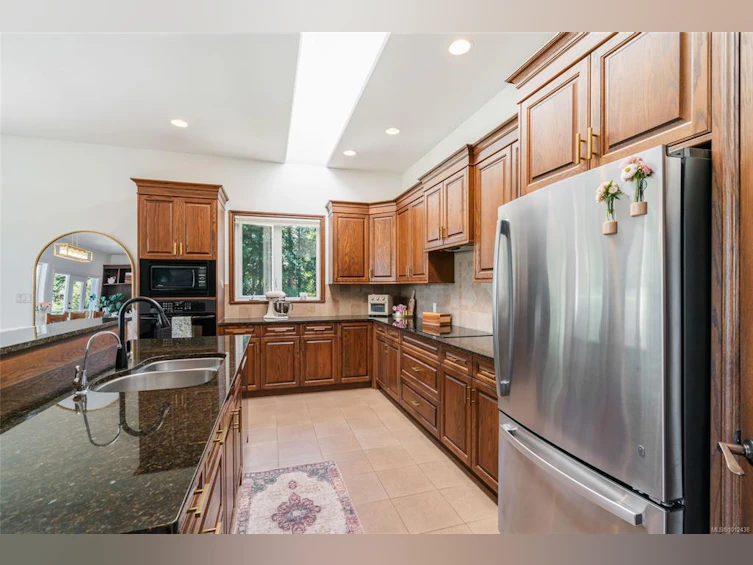 2904 Dolphin Drive, Nanoose, BC, V9P 9J4 - 4