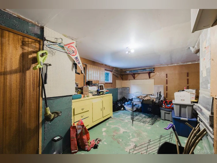 4905 Lochside Drive, Saanich, BC, V8Y 2E6 - 31