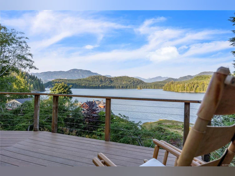 6 Cherry Lane, West Thurlow Island, BC, V0P 1B0
