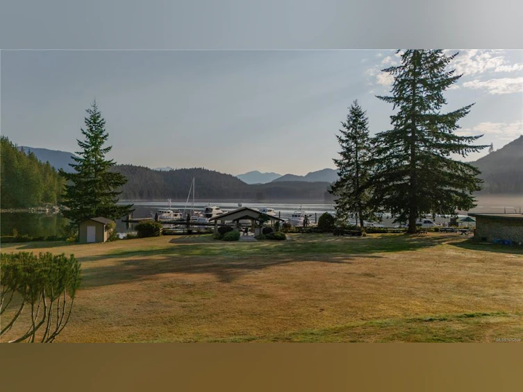 6 Cherry Lane, West Thurlow Island, BC, V0P 1B0 - 62