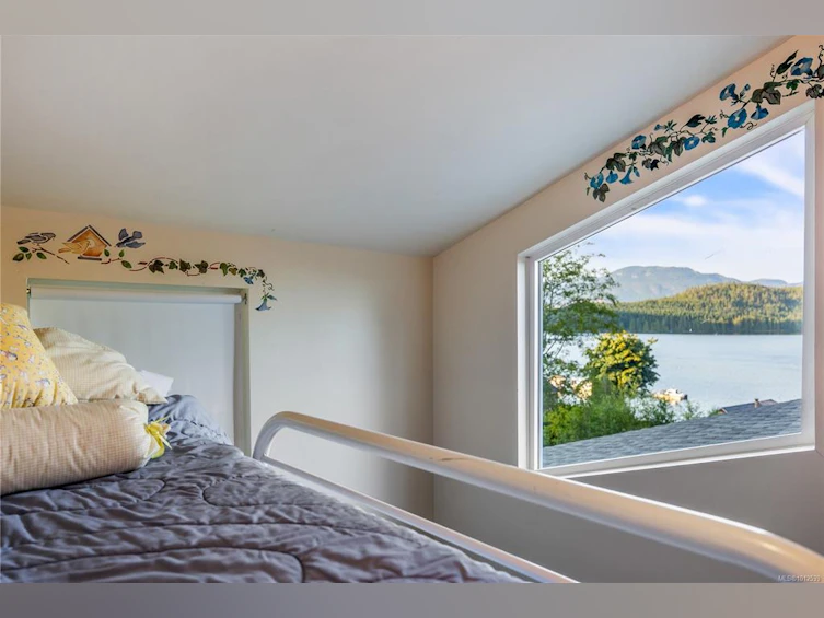 6 Cherry Lane, West Thurlow Island, BC, V0P 1B0 - 44