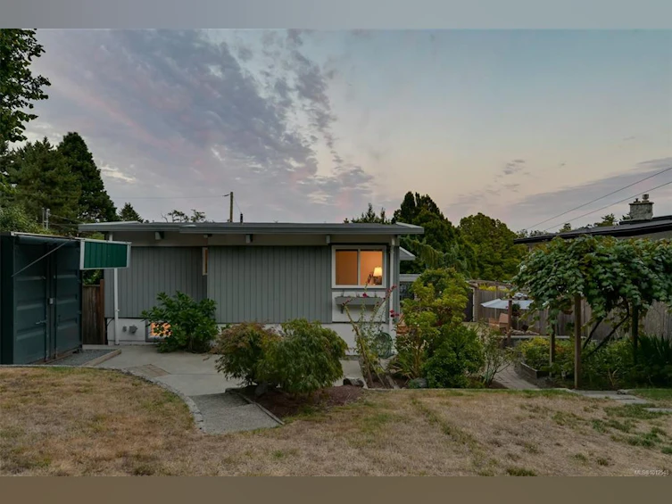 4270 Parkside Crescent, Saanich, BC, V8N 2C3 - 84