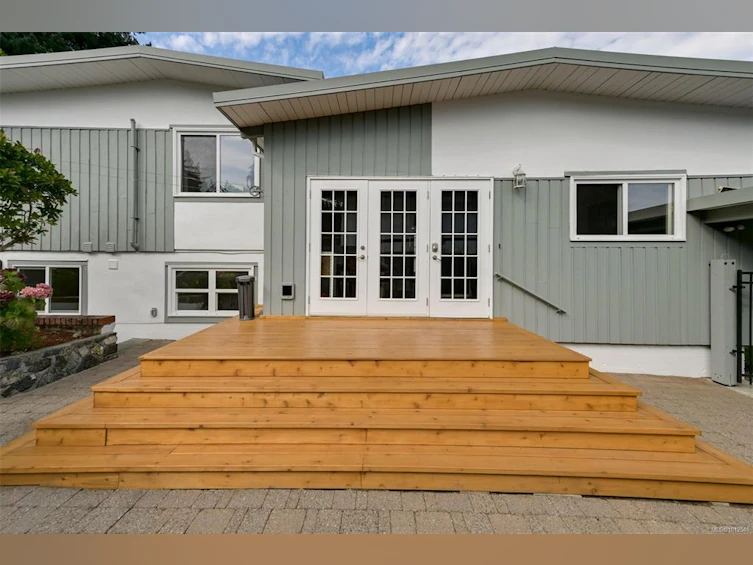 4270 Parkside Crescent, Saanich, BC, V8N 2C3 - 30