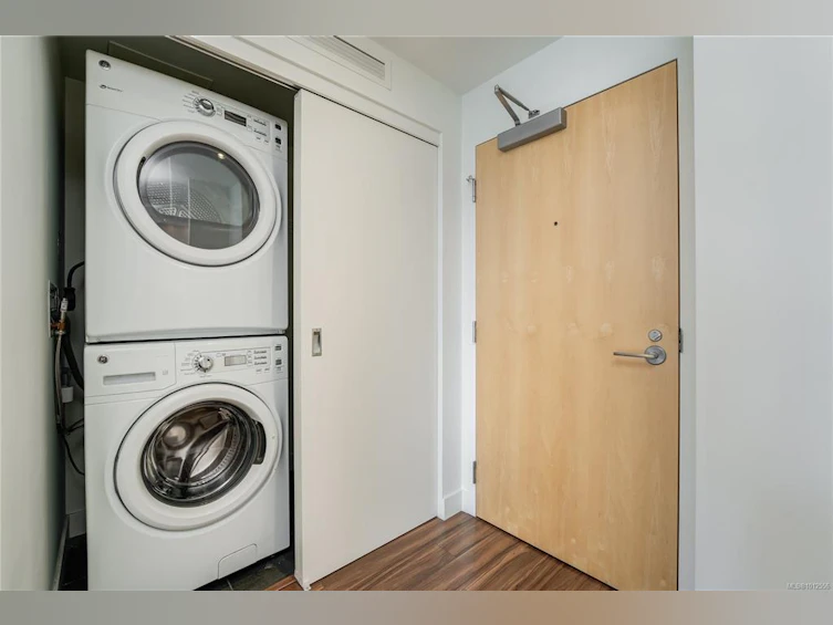 405-838 Broughton Street, Victoria, BC, V8W 1E4 - 14