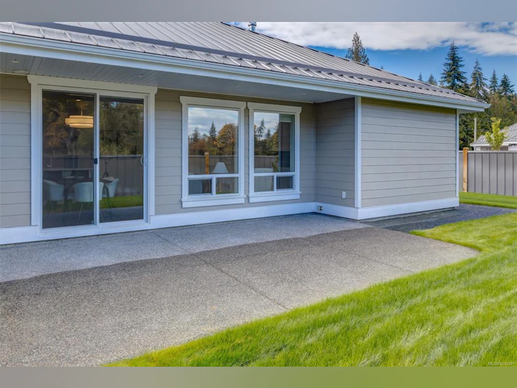 1195 Lee Road, French Creek, BC, V9P 2L2 - 13