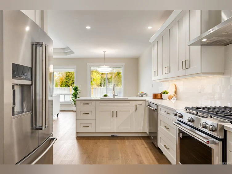 1195 Lee Road, French Creek, BC, V9P 2L2 - 29