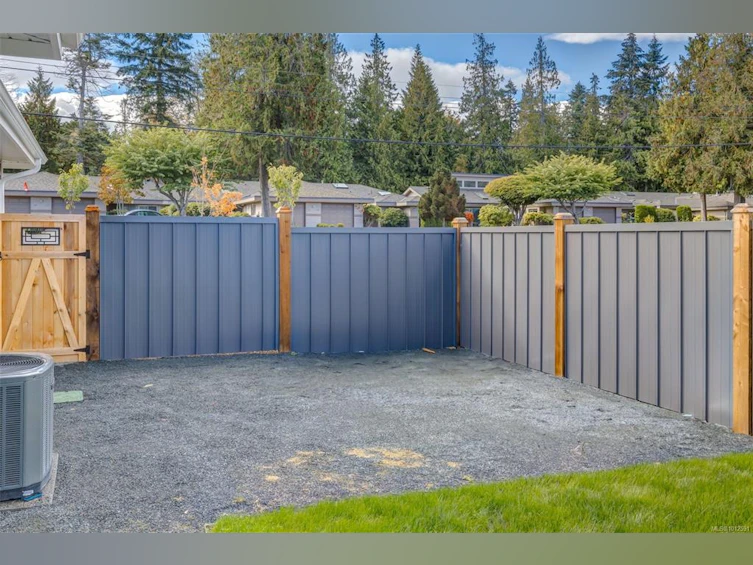 1195 Lee Road, French Creek, BC, V9P 2L2 - 76