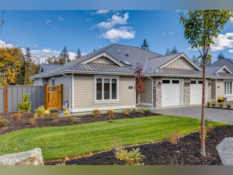 1195 Lee Road, French Creek, BC, V9P 2L2