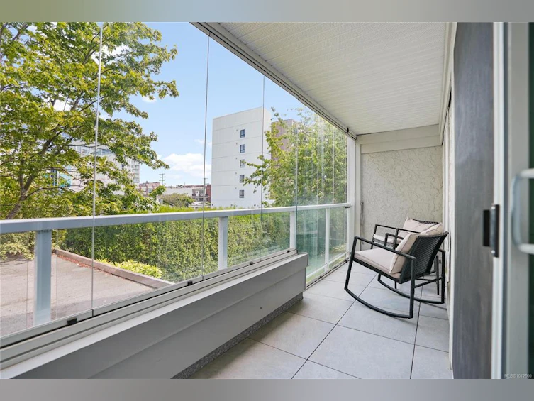 202-1040 Rockland Avenue, Victoria, BC, V8V 3H5 - 14