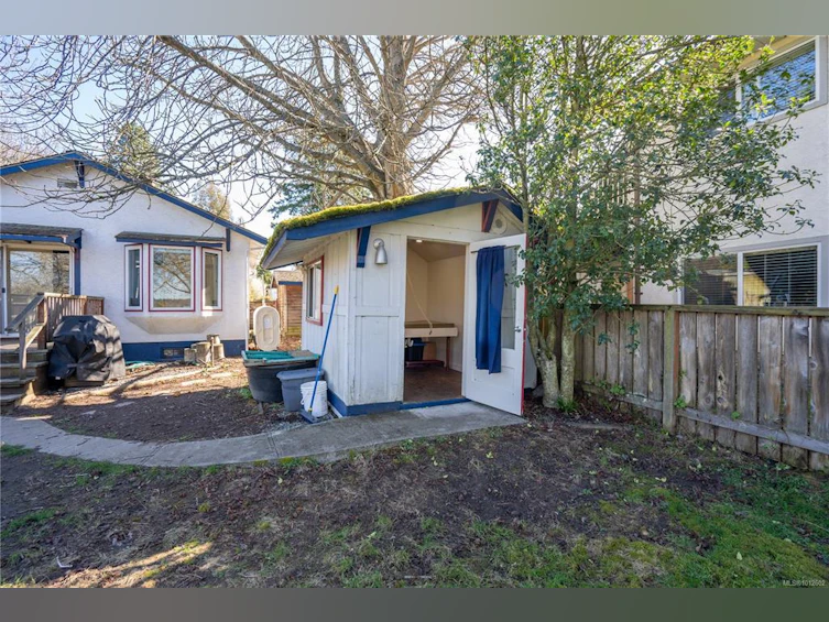3228 Seaton Street, Saanich, BC, V8Z 3V7 - 29