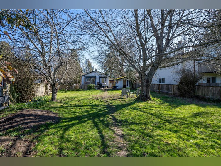 3228 Seaton Street, Saanich, BC, V8Z 3V7 - 34