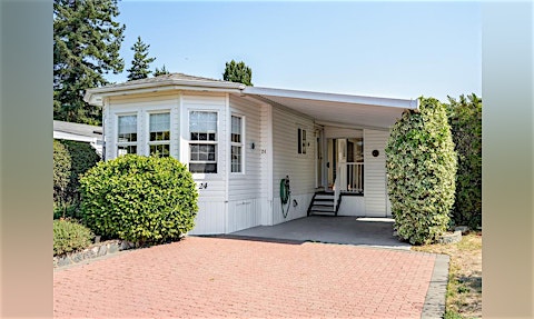 24-7401 Central Saanich Road, Central Saanich, BC, V8M 2B5