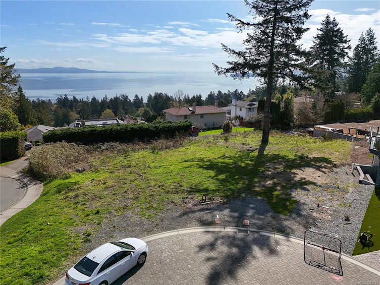 805 Yole Place, Saanich, BC, V8Y 3B1 - 13