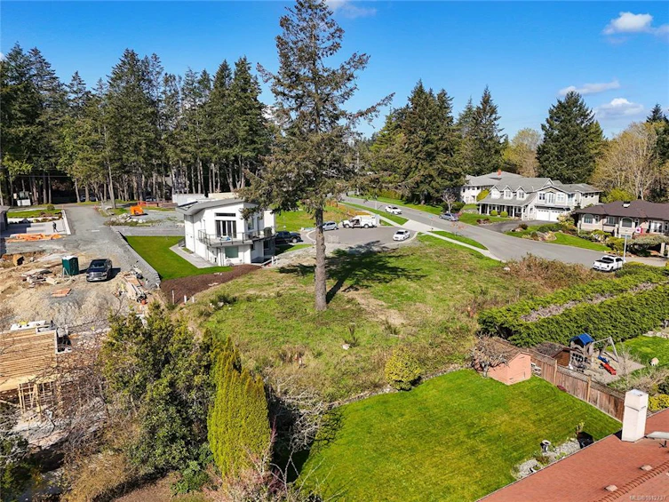 805 Yole Place, Saanich, BC, V8Y 3B1 - 20