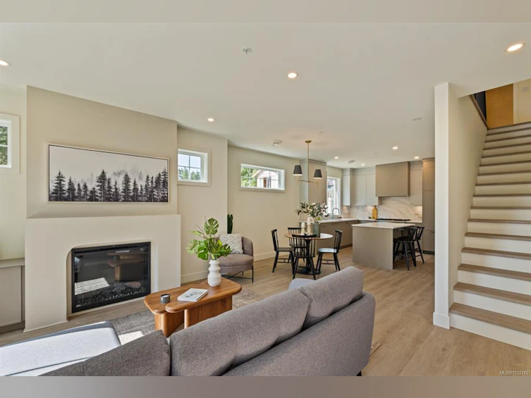 16-2770 Vantilburg Crescent, Langford, BC, V9B 3K4