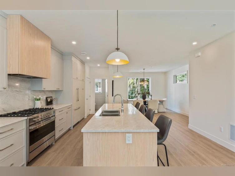 8-2770 Vantilburg Crescent, Langford, BC, V9B 3K4 - 5