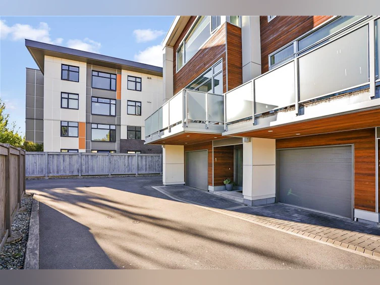 1-2830 Irma Street, Victoria, BC, V9A 1S2 - 24