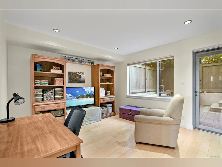 1-2830 Irma Street, Victoria, BC, V9A 1S2 - 19