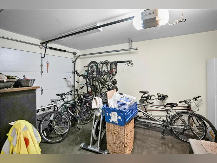 1-2830 Irma Street, Victoria, BC, V9A 1S2 - 26