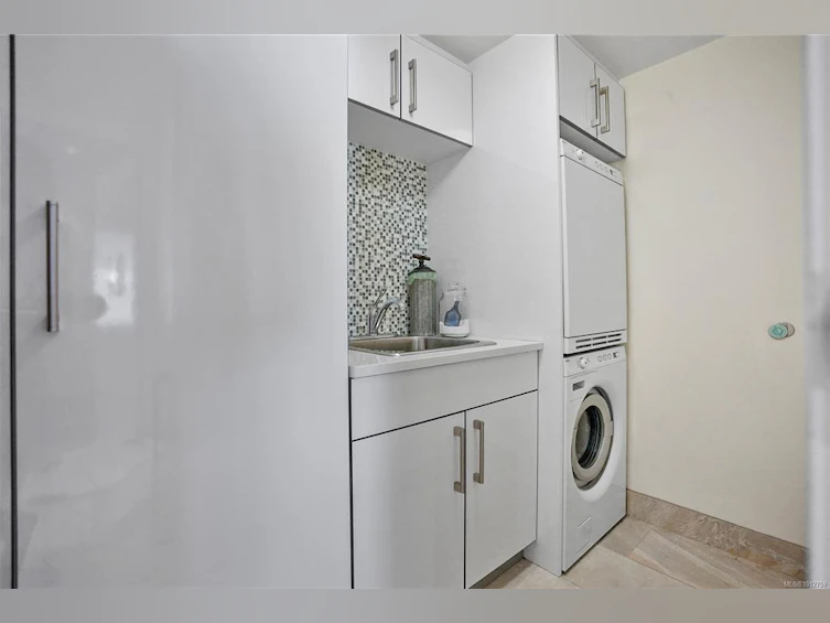 1-2830 Irma Street, Victoria, BC, V9A 1S2 - 17
