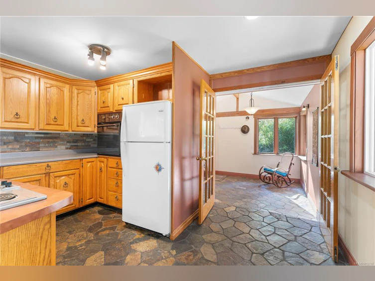 451 Berry Point Road, Gabriola Island, BC, V0R 1X1 - 7