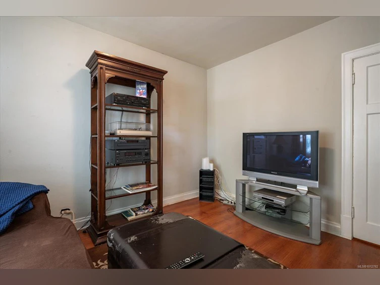 612 Fourth Street, Nanaimo, BC, V9R 1T7 - 16