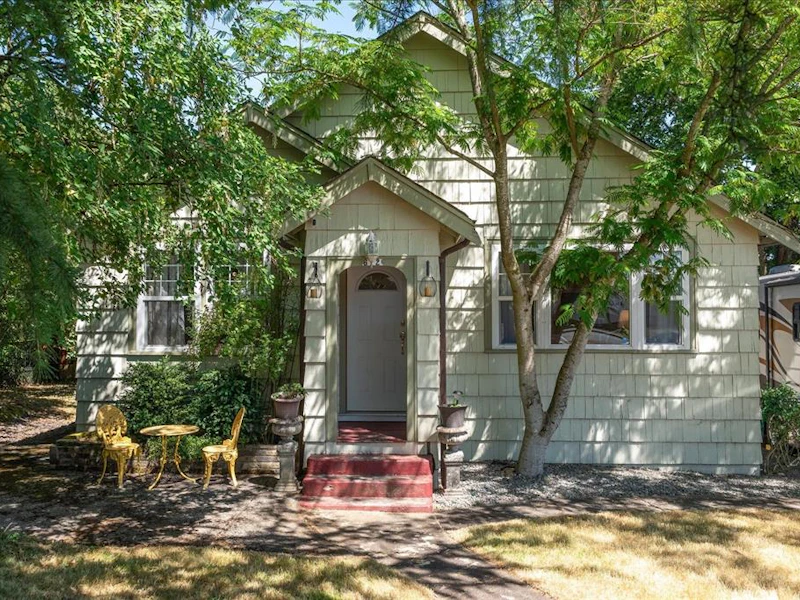 612 Fourth Street, Nanaimo BC V9R 1T7