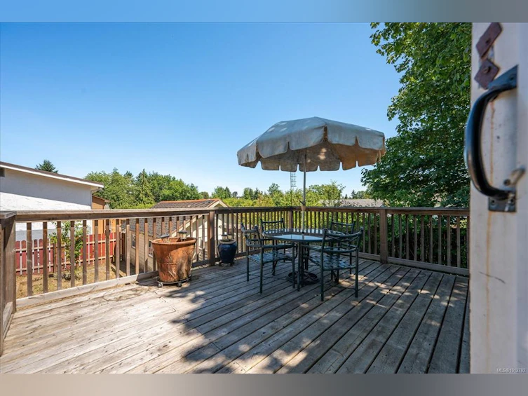 612 Fourth Street, Nanaimo, BC, V9R 1T7 - 26