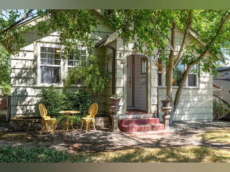 612 Fourth Street, Nanaimo, BC, V9R 1T7 - 36
