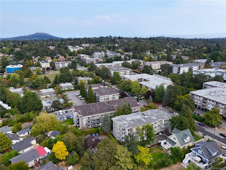 403-3230 Glasgow Avenue, Saanich, BC, V8X 1M2 - 24