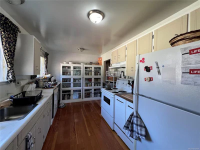 543 N Maquinna Drive - 2