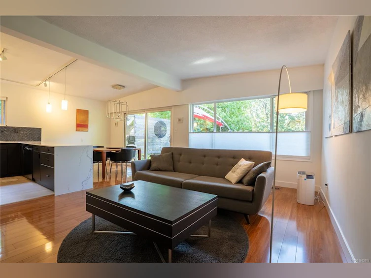 1376 Craigflower Road, Esquimalt, BC, V9A 2Y7 - 3
