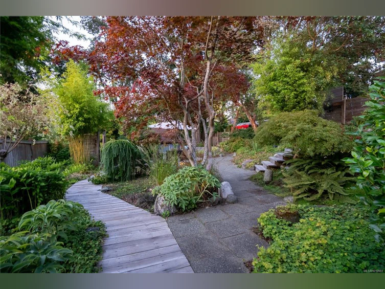 1376 Craigflower Road, Esquimalt, BC, V9A 2Y7 - 42