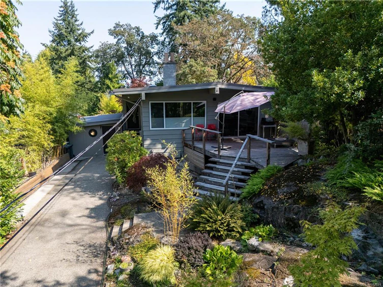 1376 Craigflower Road, Esquimalt, BC, V9A 2Y7 - 30