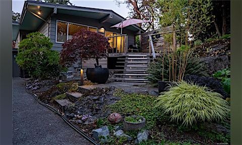 1376 Craigflower Road, Esquimalt, BC, V9A 2Y7