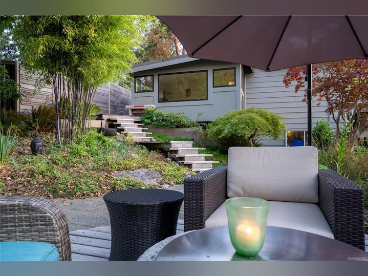 1376 Craigflower Road, Esquimalt, BC, V9A 2Y7 - 23