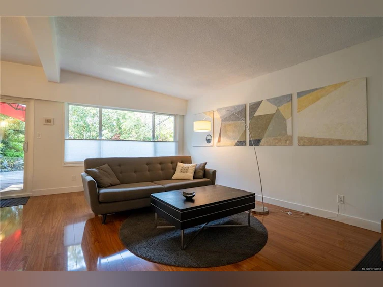 1376 Craigflower Road, Esquimalt, BC, V9A 2Y7 - 2