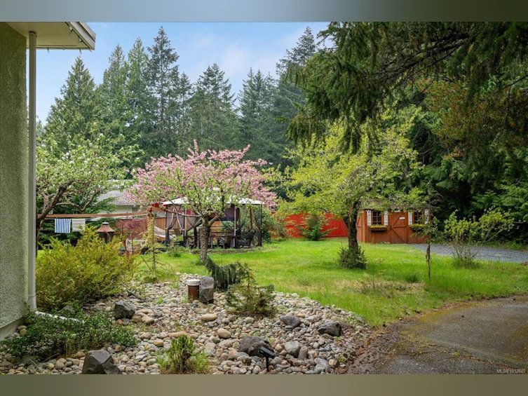 4800 W Island Highway, Qualicum Beach, BC, V9K 1Y9 - 73