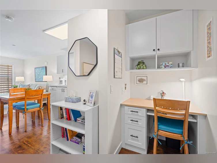 201-1070 Southgate Street, Victoria, BC, V8V 2Z2 - 18