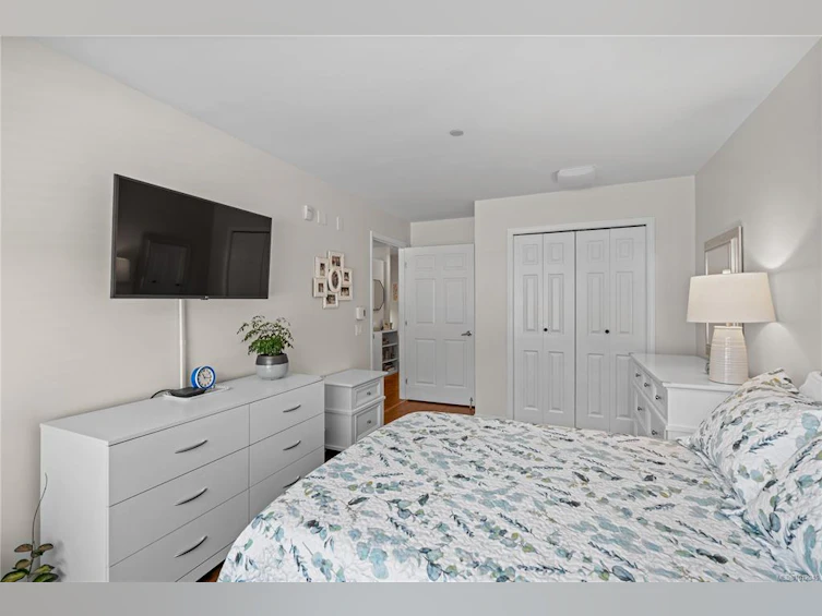201-1070 Southgate Street, Victoria, BC, V8V 2Z2 - 15