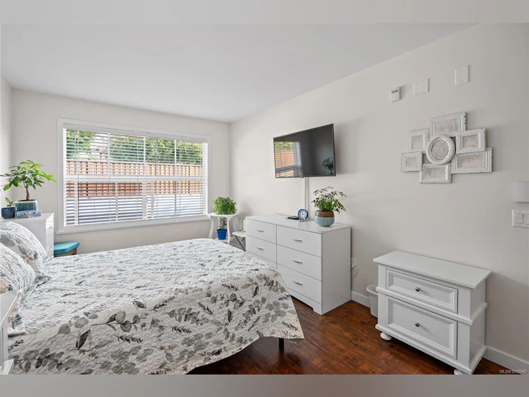 201-1070 Southgate Street, Victoria, BC, V8V 2Z2 - 14