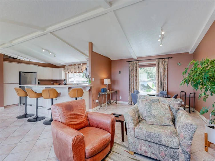 2606 James Island Road, Central Saanich, BC, V8M 1V4 - 4