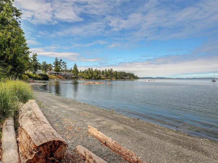2606 James Island Road, Central Saanich, BC, V8M 1V4 - 35