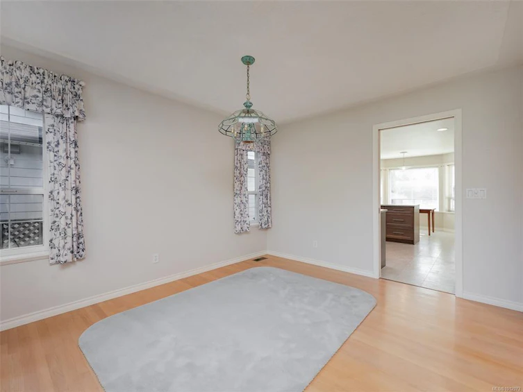 877 Beckwith Avenue, Saanich, BC, V8X 3S2 - 11