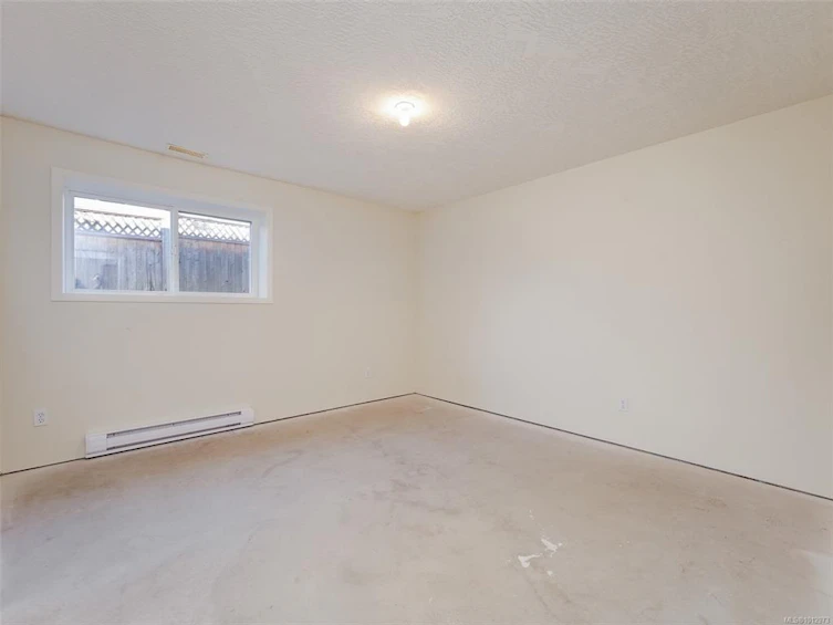 877 Beckwith Avenue, Saanich, BC, V8X 3S2 - 32