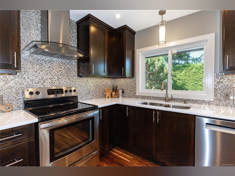 3922 Seaspray Drive, Campbell River, BC, V9H 1H9 - 13