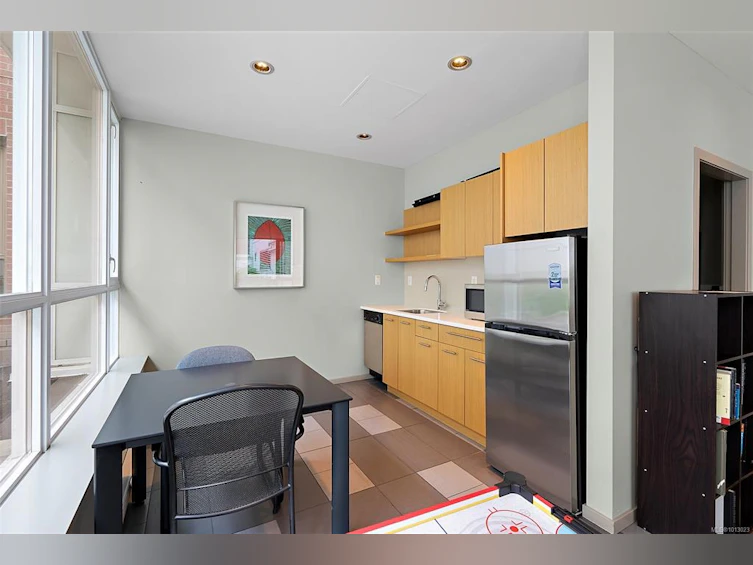 410-834 Johnson Street, Victoria, BC, V8W 1N3 - 17
