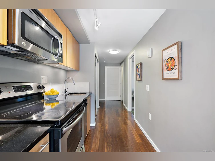 410-834 Johnson Street, Victoria, BC, V8W 1N3 - 7