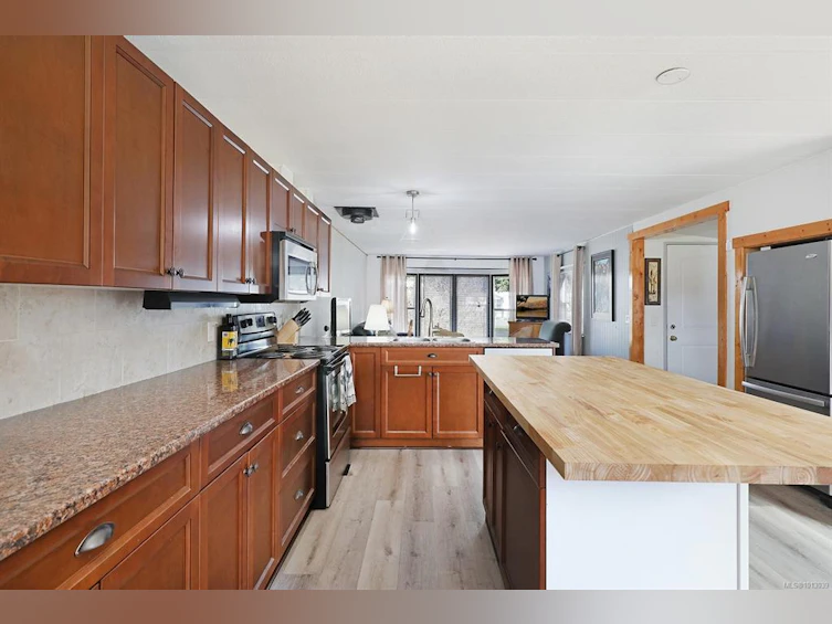 2095 Pemberton Place, Comox, BC, V9M 3P8 - 11