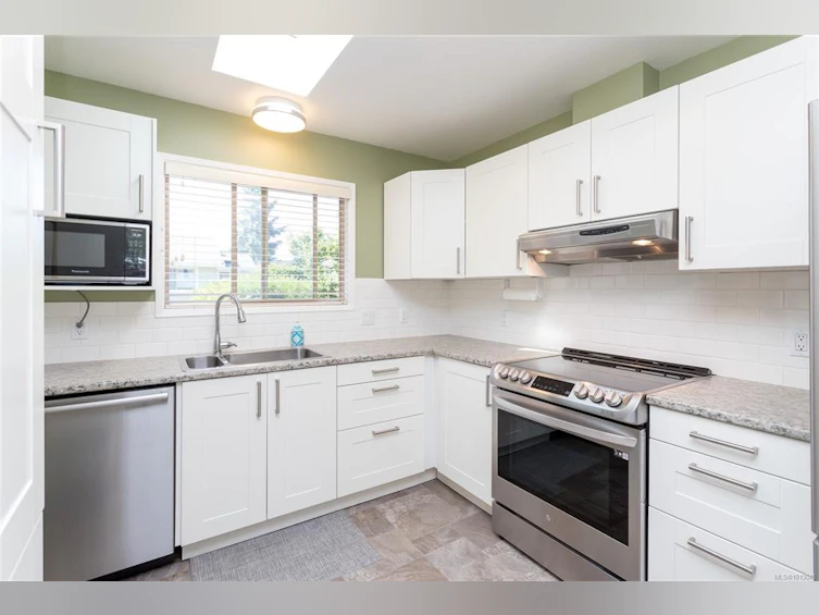 7-2020 White Birch Road, Sidney, BC, V8L 2R1 - 10